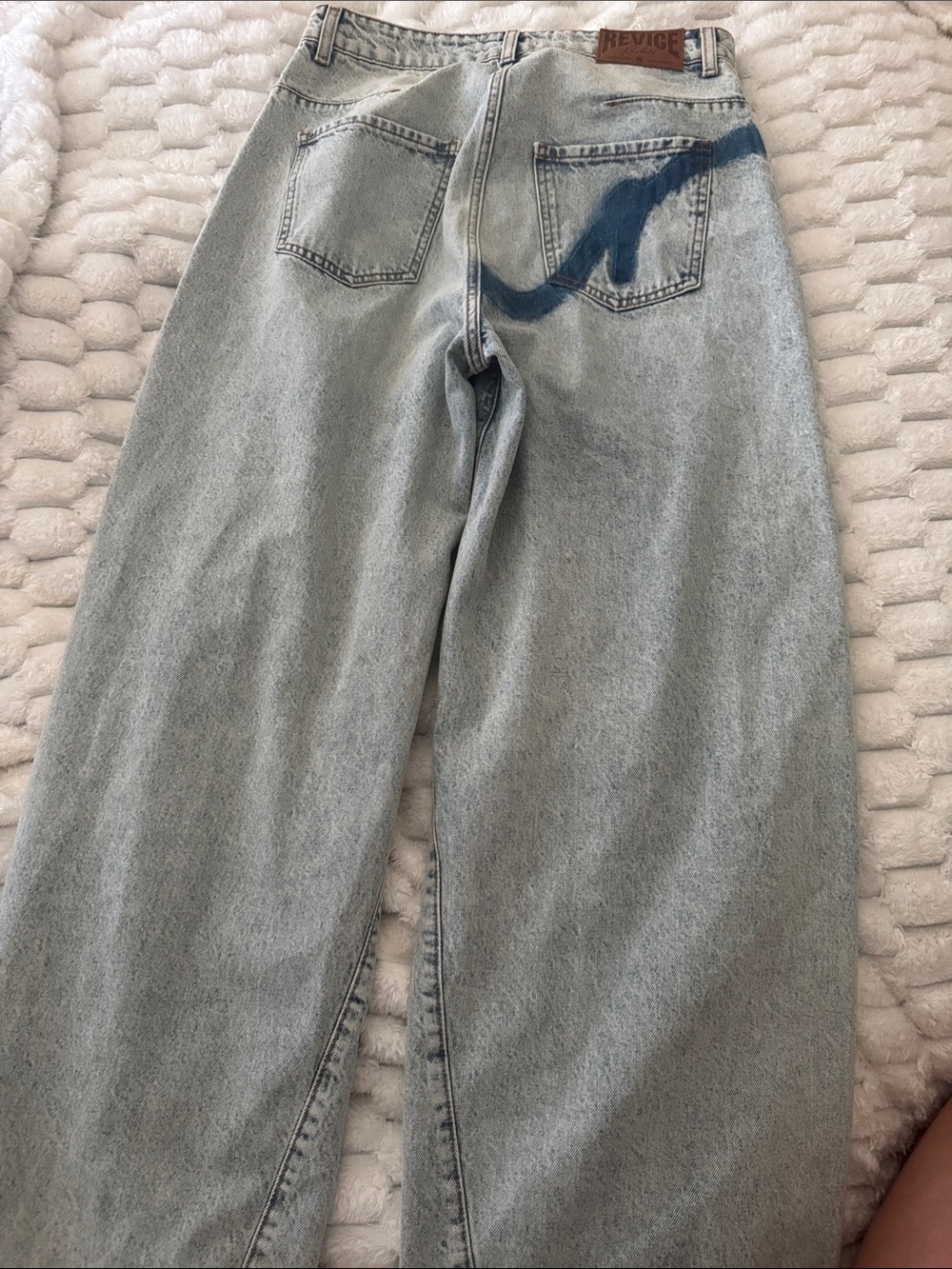 REVICE Light Gray Relaxed Jeans with Blue Paint Accent
